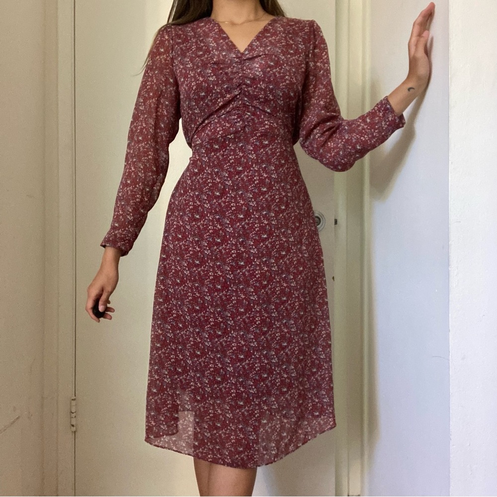 V Neck Long Sleeve Red Mid Flowy Dress with Adjustable Waist Tie